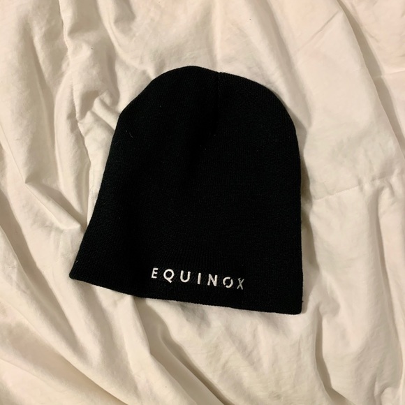 Equinox Accessories - NWOT Equinox Beanie